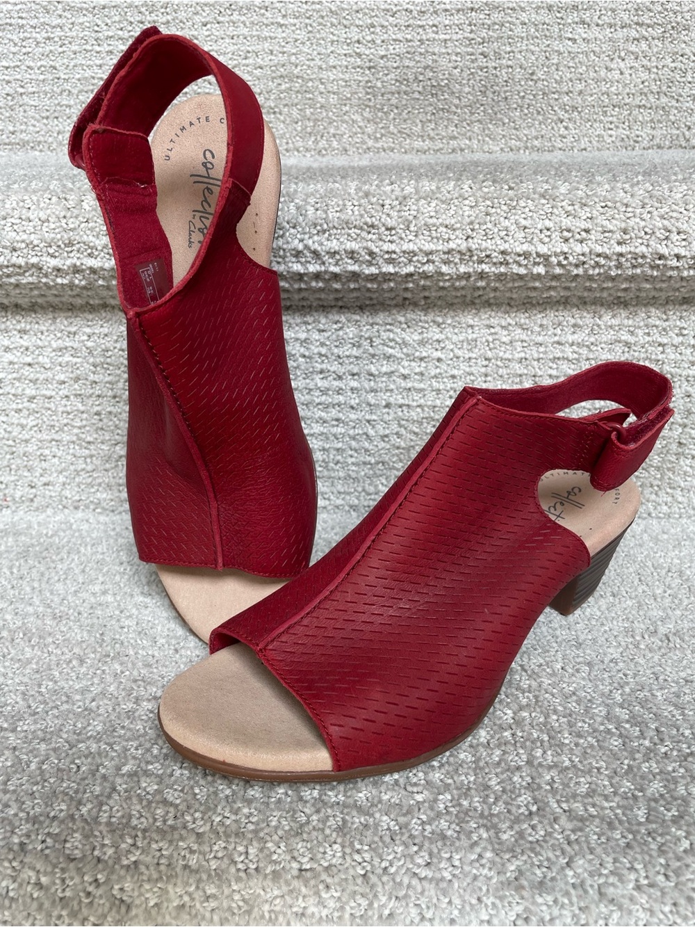 Clarks Collection Valarie James Red Heeled Slingback Sandals Size 7.5M